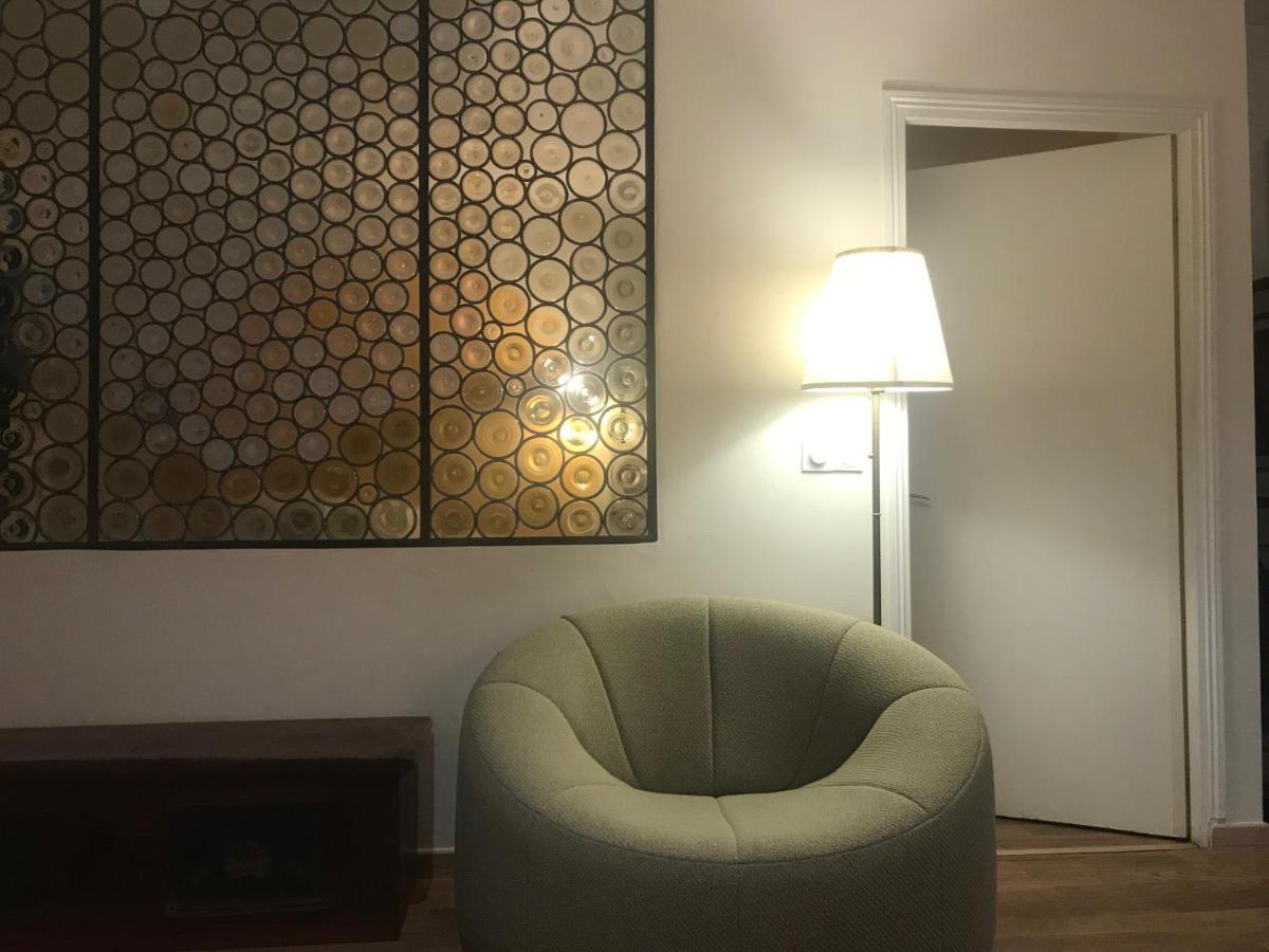 Spacious And Bright Flat Close To The : Heart Of Old Appartement