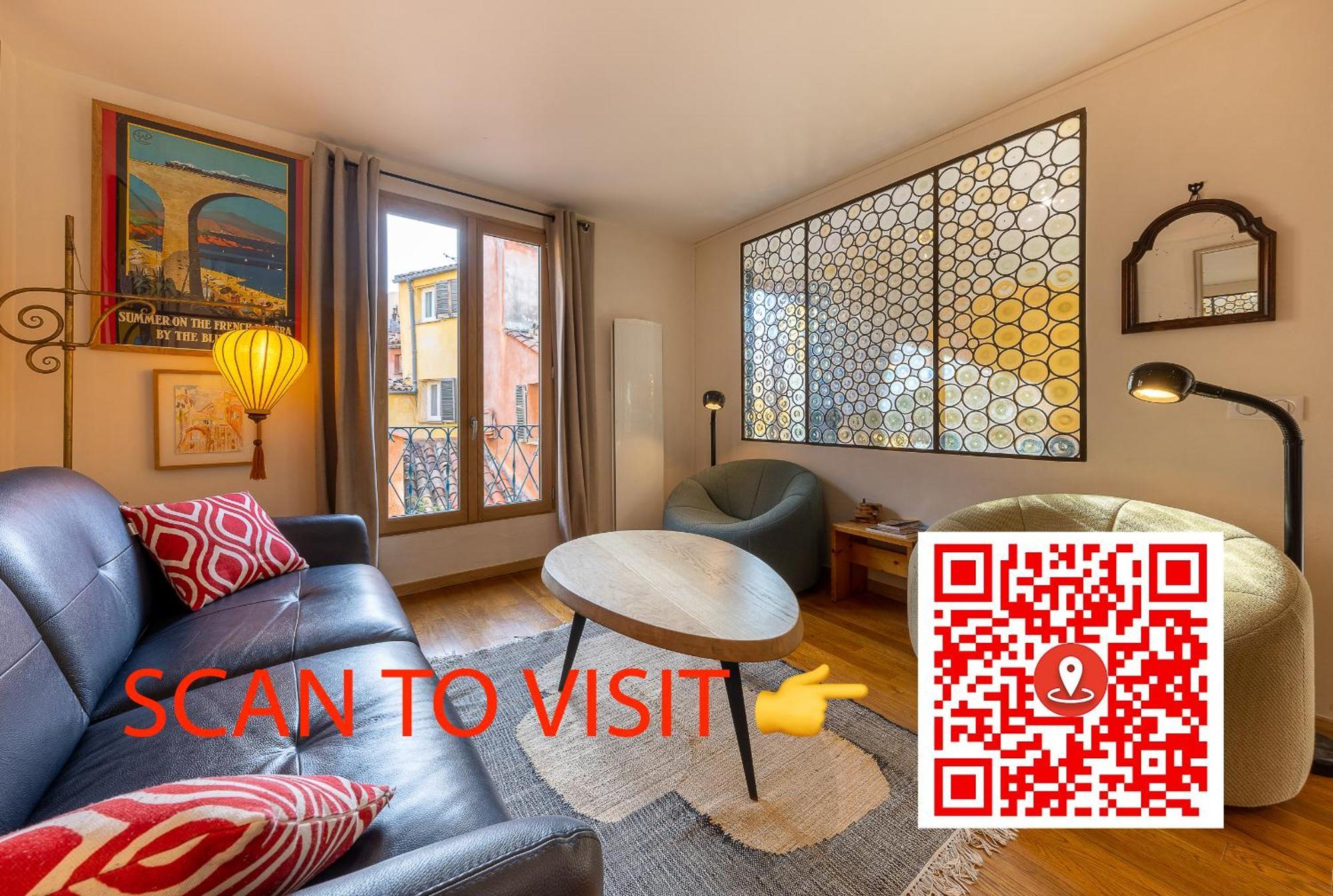 Spacious And Bright Flat Close To The : Heart Of Old Appartement